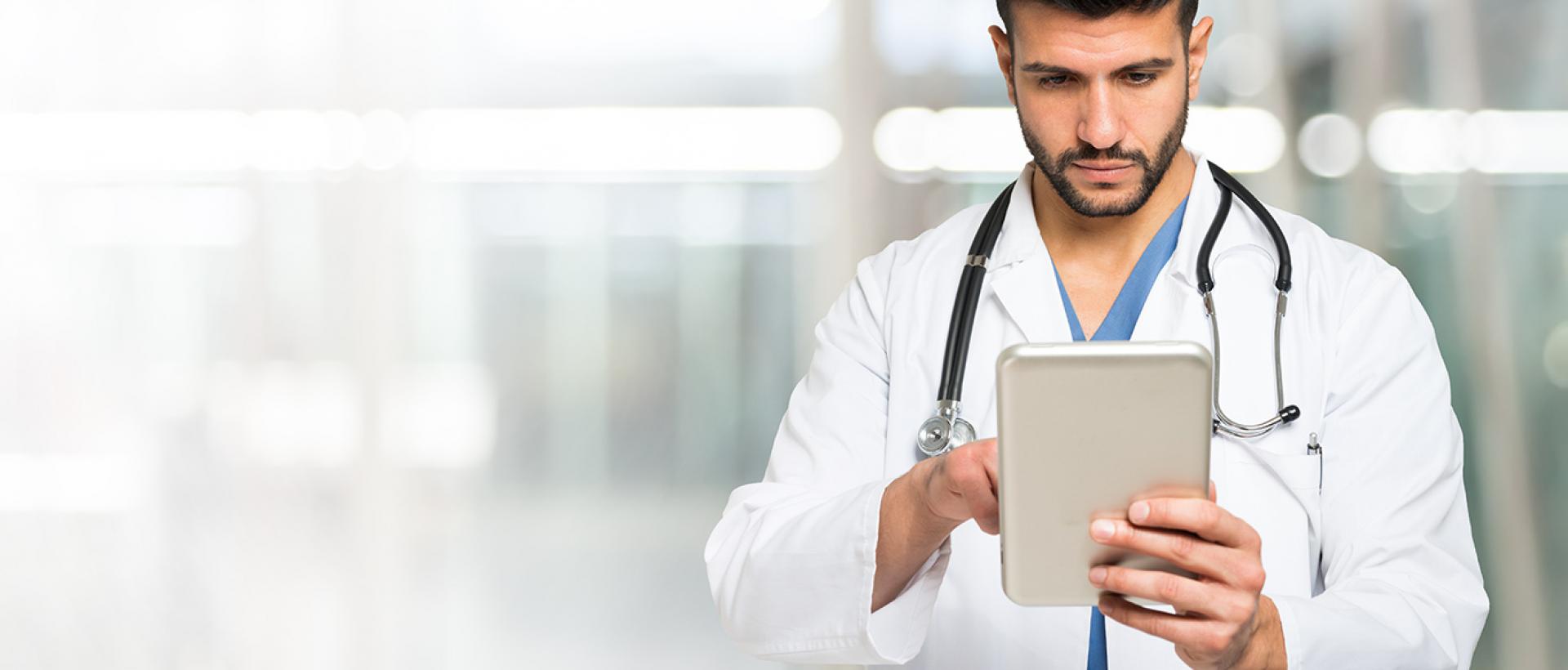 Teaser-Grafik: Arzt mit Stethoskop